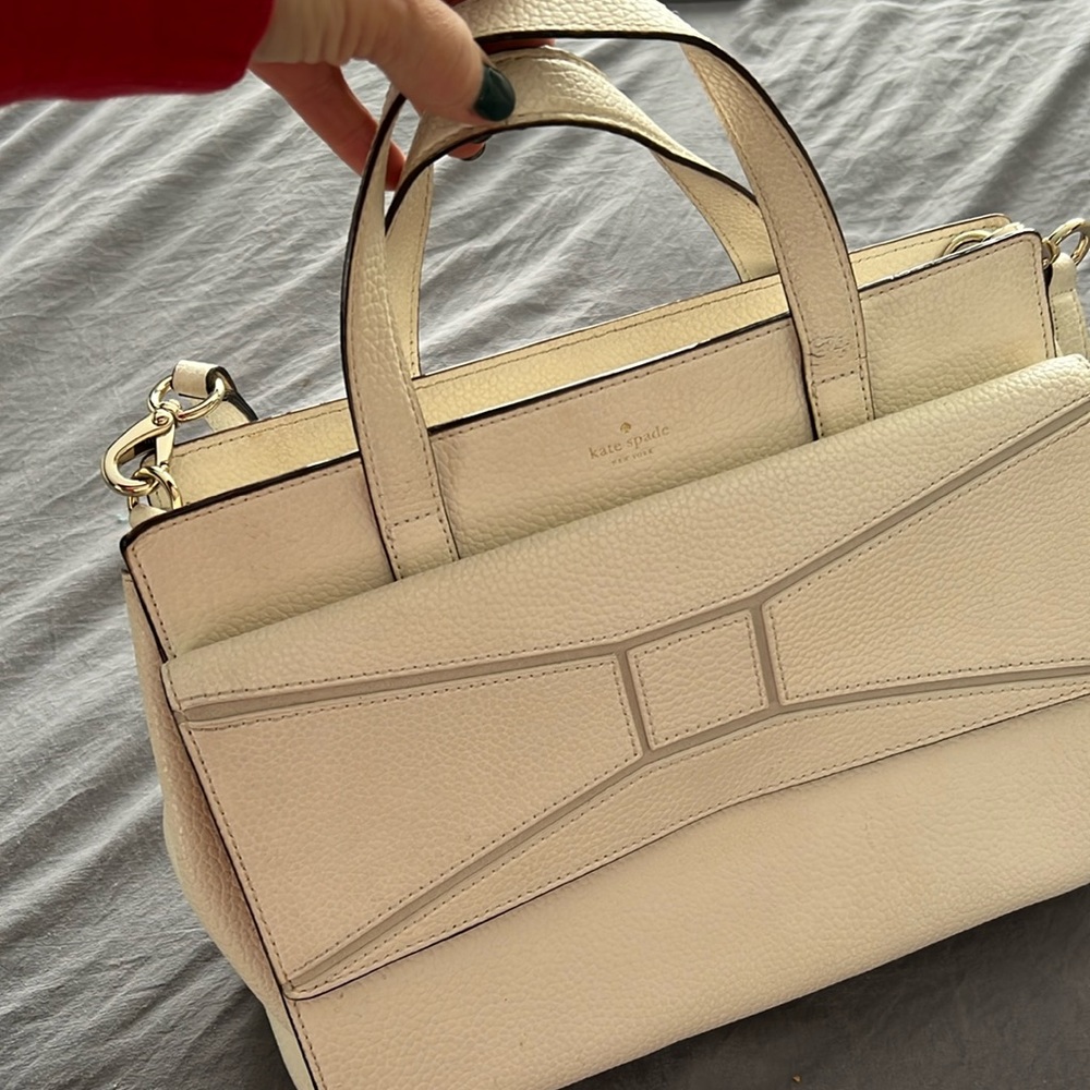 Kate Spade Ivory Pocketbook